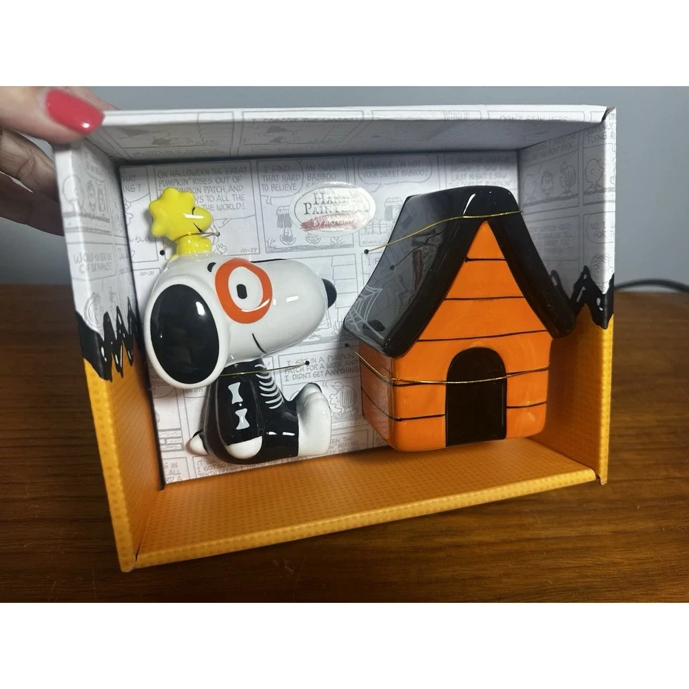 Peanuts Snoopy Woodstock Salt Pepper Shakers Halloween Skeleton Costume Doghouse
